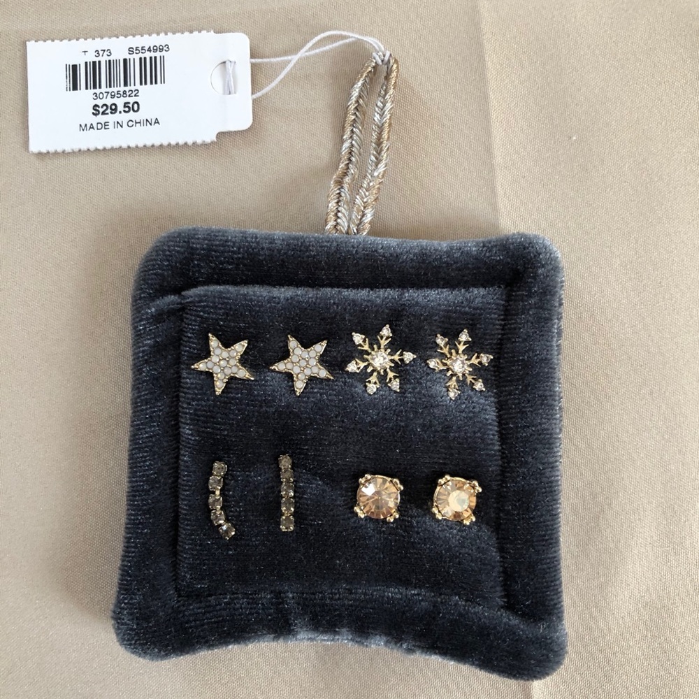 NWT LOFT Stud Earring Set (S554993)